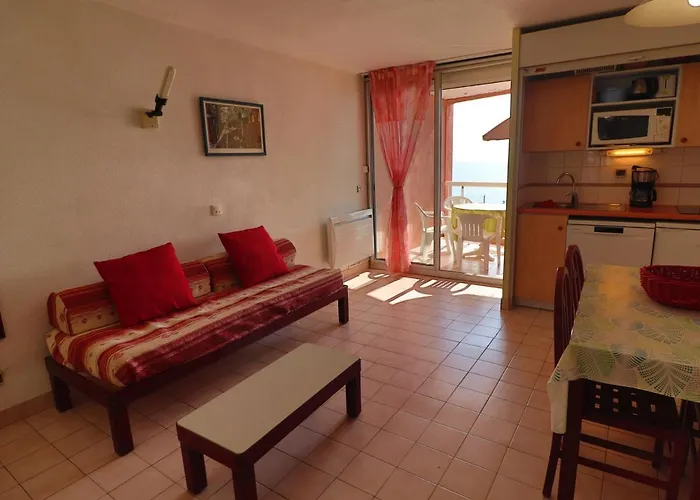 Appartement 38m² avec piscine, parking, WiFi à Sète - 4 personnes, 2 pièces - FR-1-472A-139 *