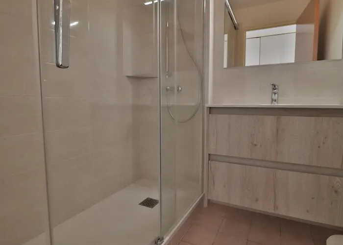Appartamento Appartement 38m² avec piscine, parking, WiFi à Sète - 4 personnes, 2 pièces - FR-1-472A-139