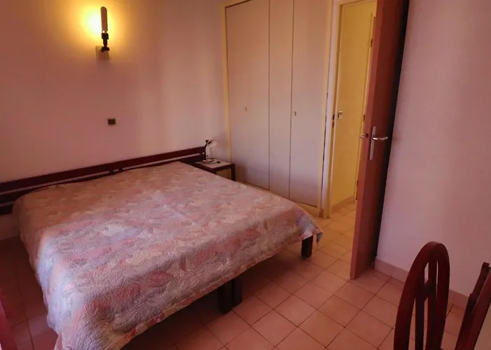 Appartement 38m² avec piscine, parking, WiFi à Sète - 4 personnes, 2 pièces - FR-1-472A-139 Appartamento Sète
